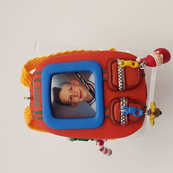 Hallmark Keepsake Ornament 2002 Back to School Backpack School picture holder - Picture 2 of 5